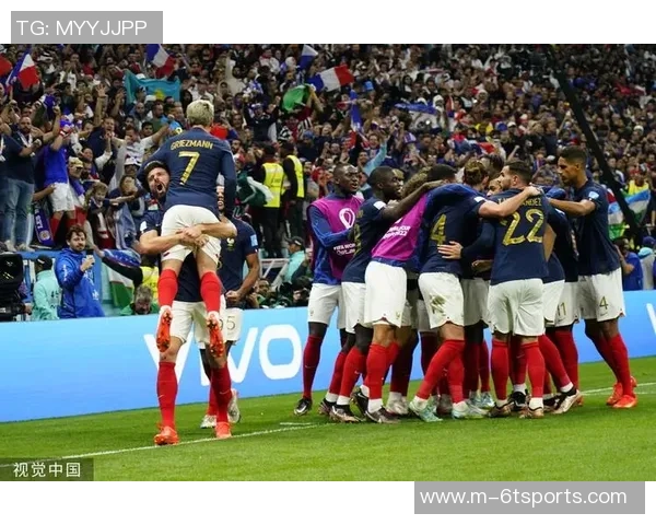 凯恩与宽萨室内训练状态不明出战威尔士之战存疑