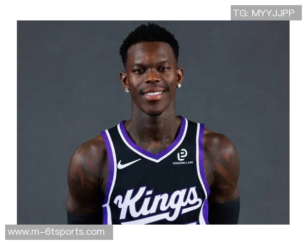 小萨德罗赞笑容满面拉文施罗德神情严肃国王新赛季定妆照震撼发布